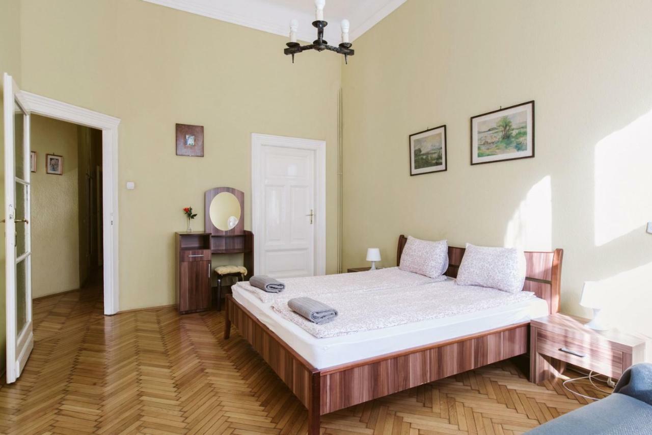 Chain Bridge Apartment Budapest Eksteriør bilde
