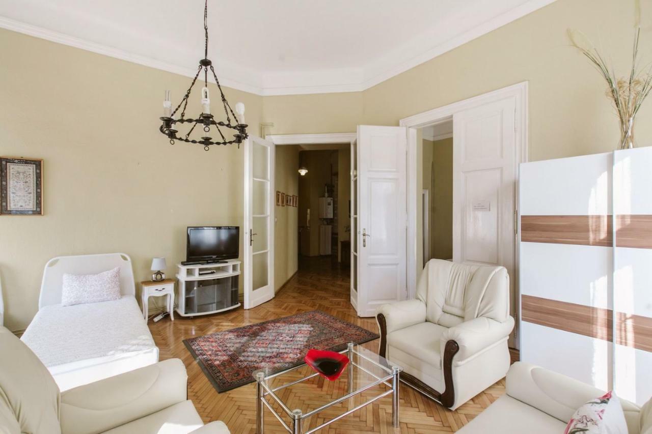 Chain Bridge Apartment Budapest Eksteriør bilde